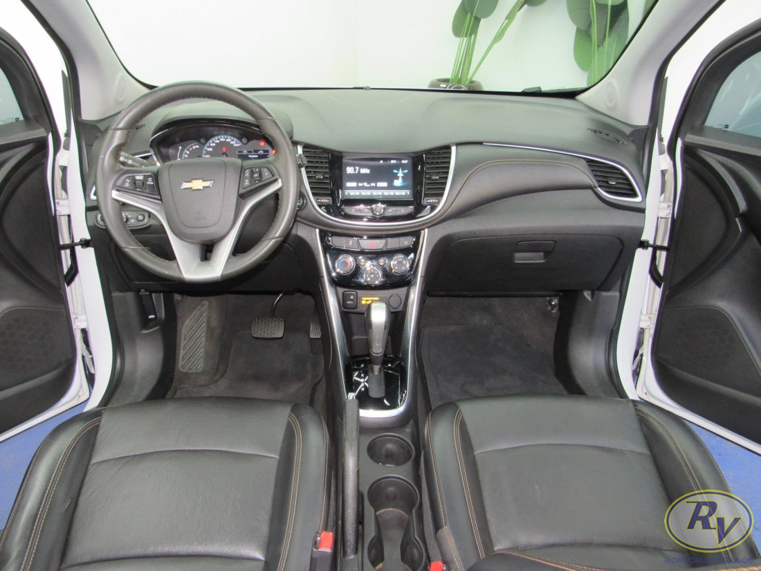 Tracker Premier