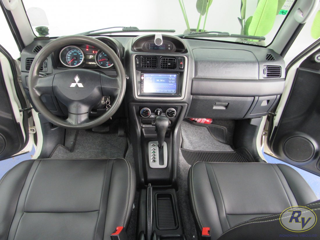 Pajero TR4