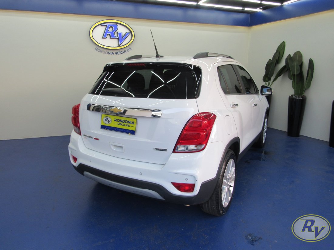 Tracker Premier