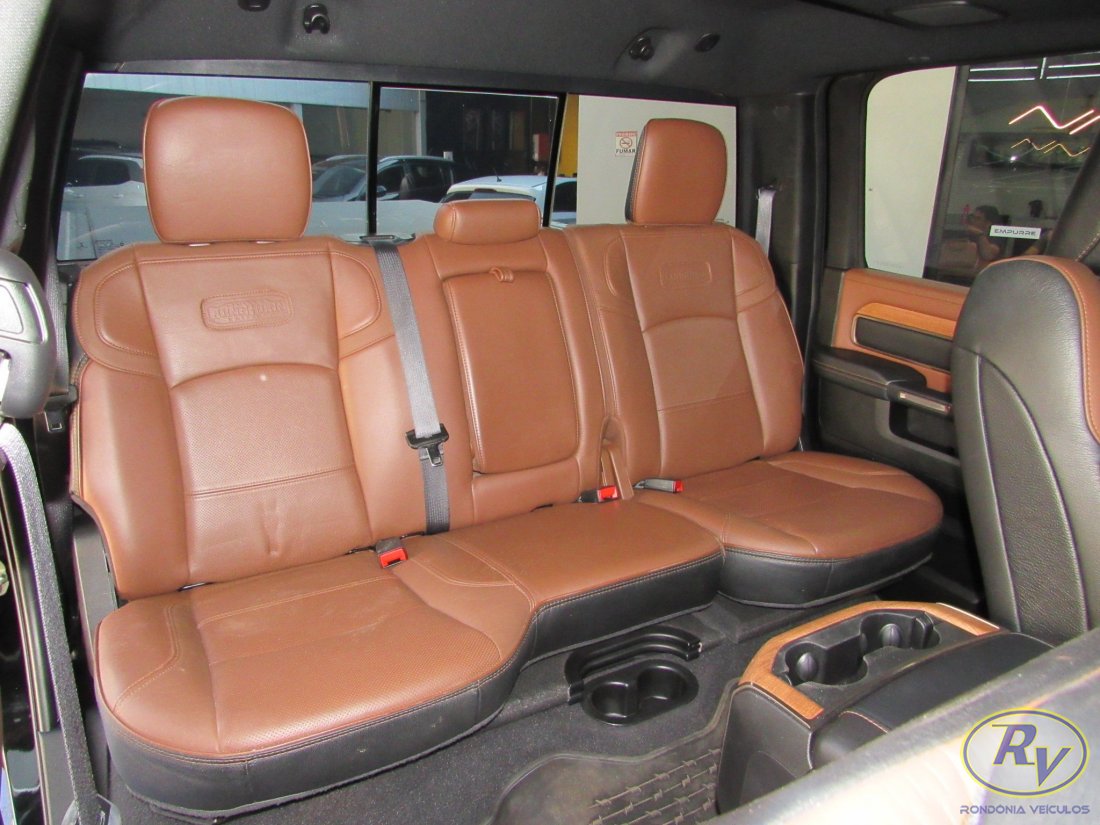 RAM 3500 LIMITED LONGHORN
