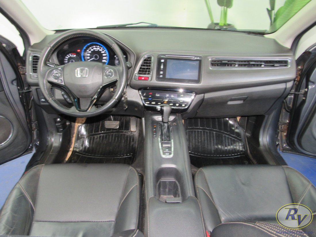 HR-V  Touring