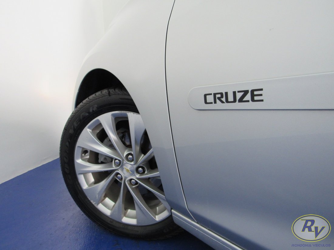 Cruze LT