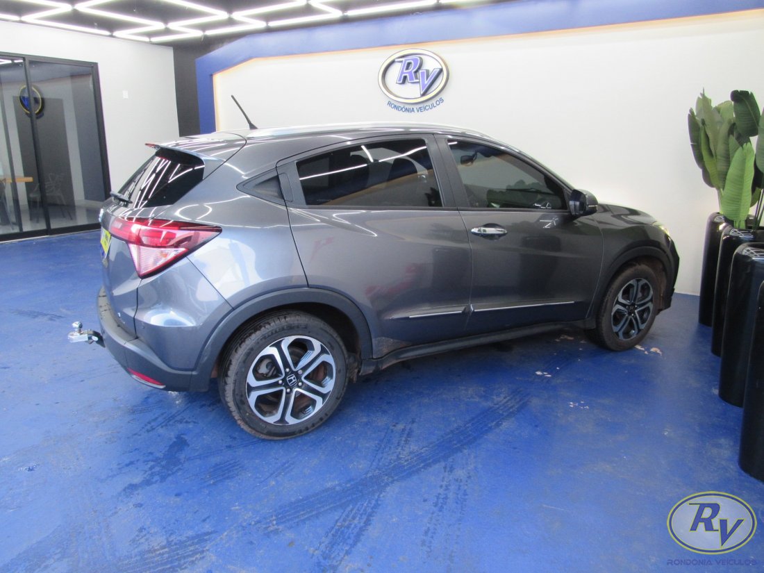 HR-V  Touring