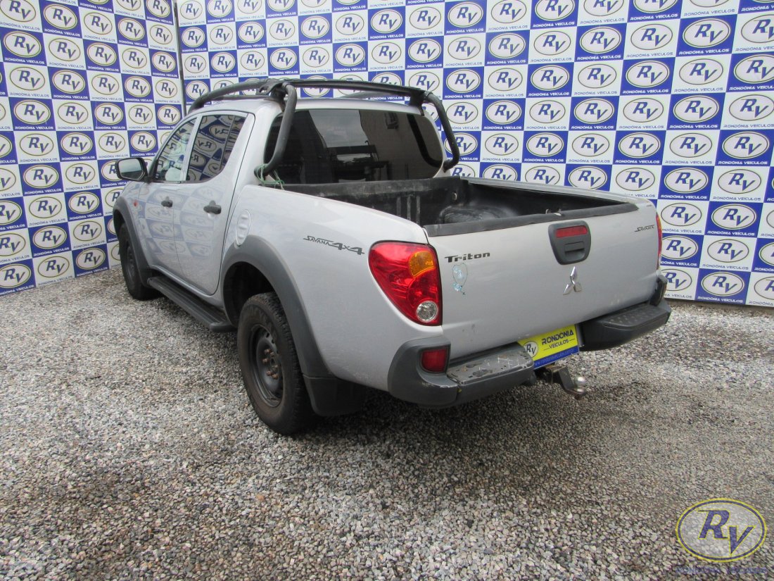 l200 triton savana