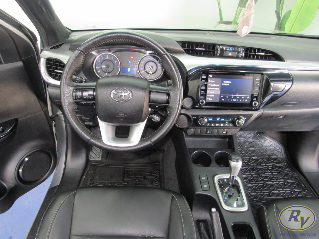 Hilux CD SR 