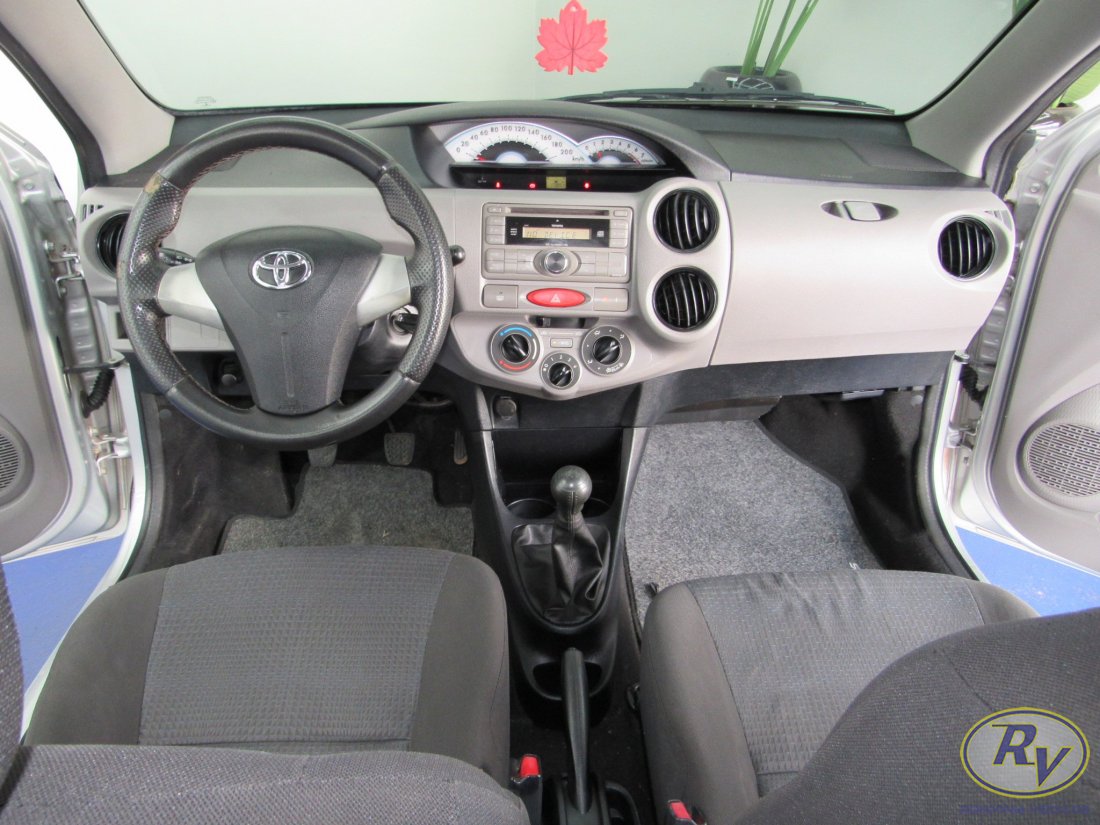 Etios XS