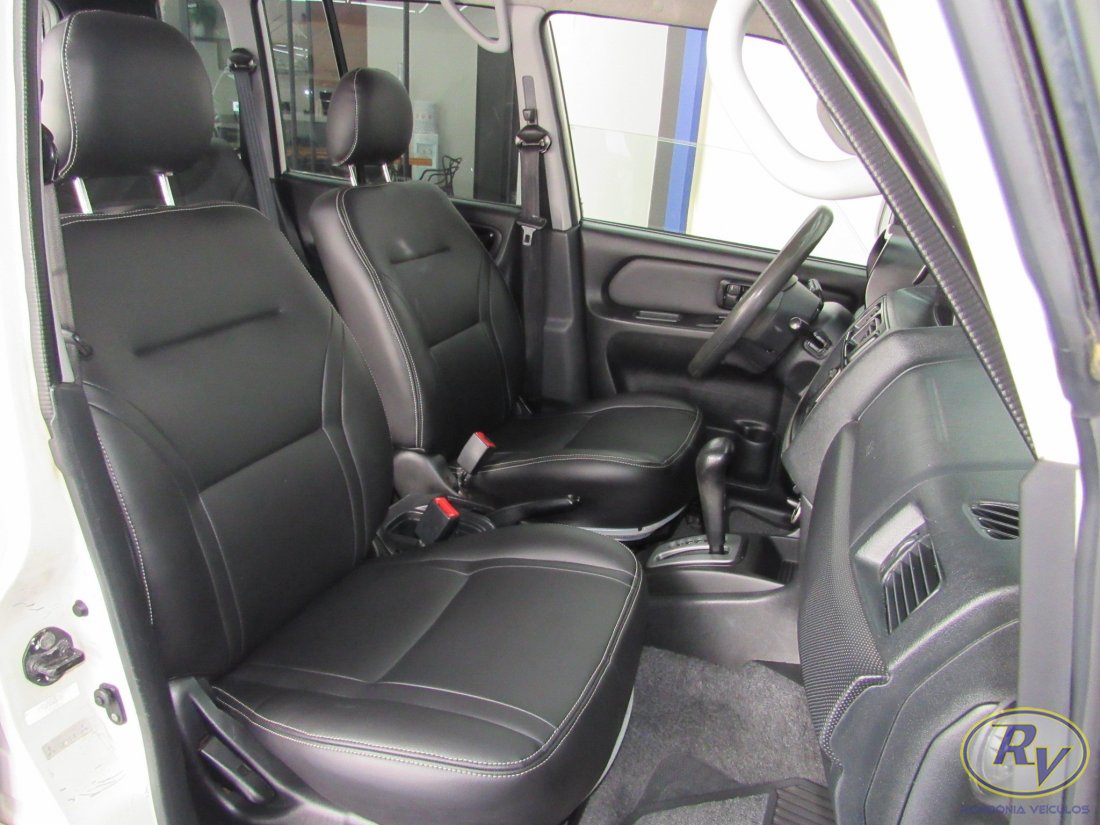 Pajero TR4