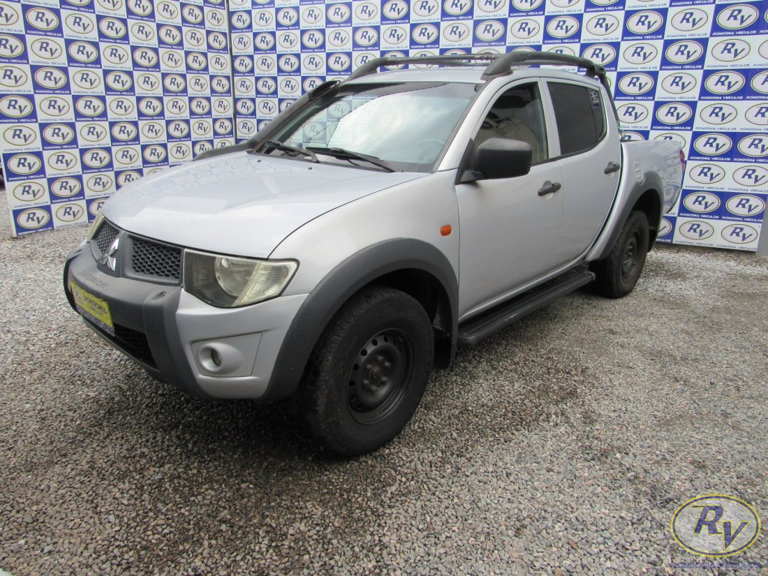 l200 triton savana