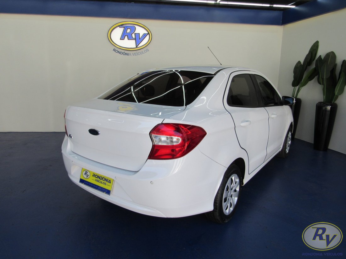 KA SEDAN SE