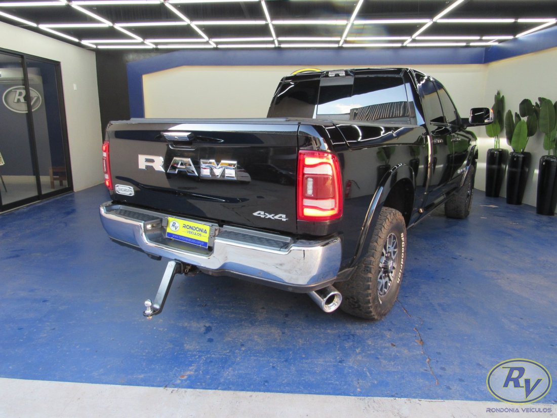 RAM 3500 LIMITED LONGHORN