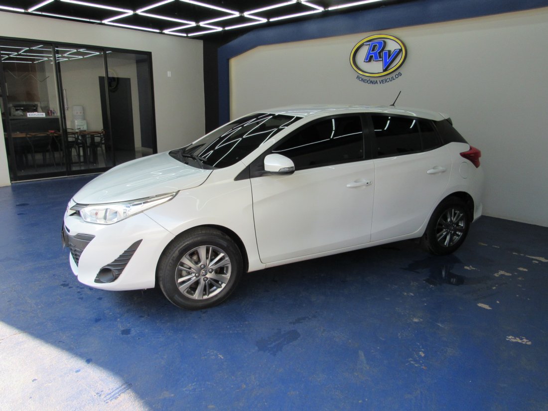 YARIS XL PLUS