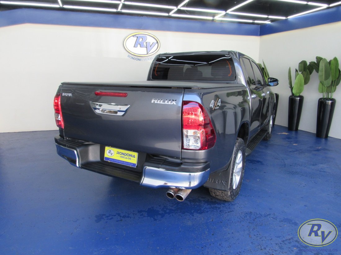 Hilux CD SR 