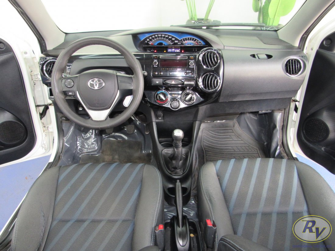 Etios XS