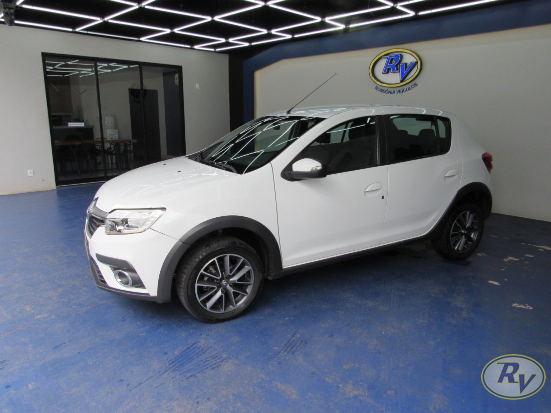 SANDERO INTENSE