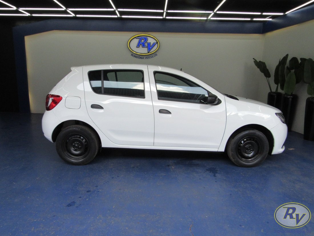 SANDERO Authentique