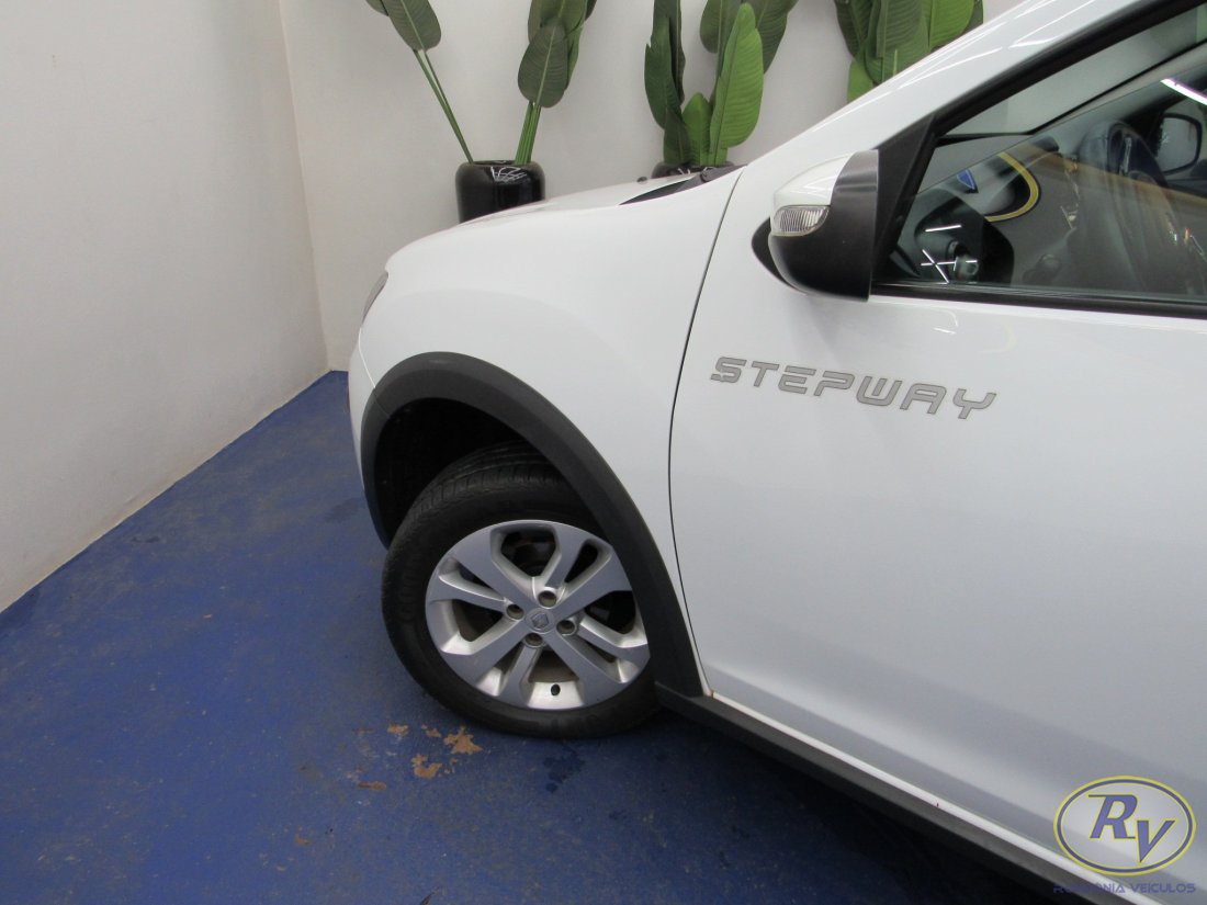 SANDERO STEPWAY