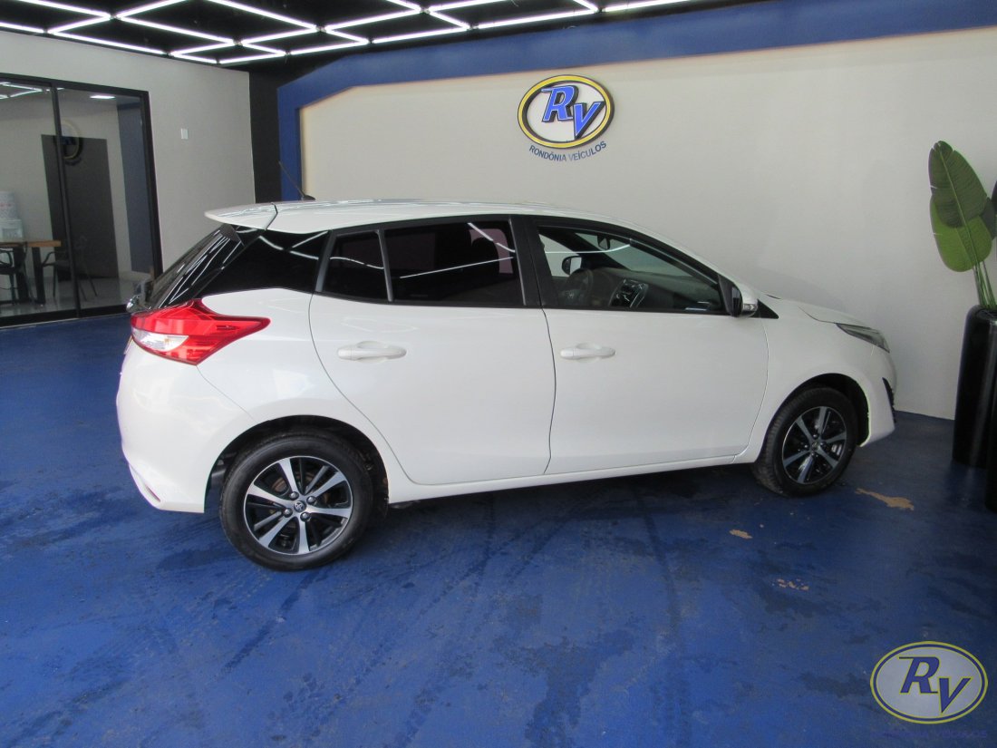 yaris xl live