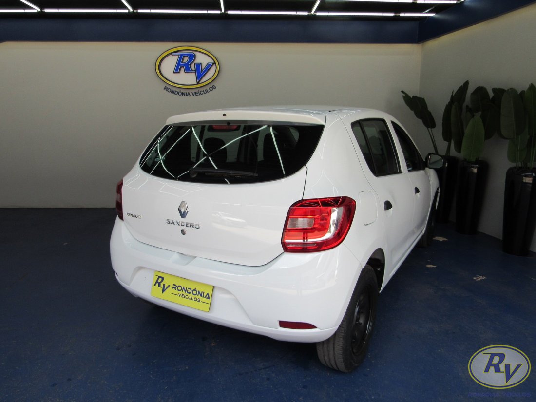 SANDERO Authentique