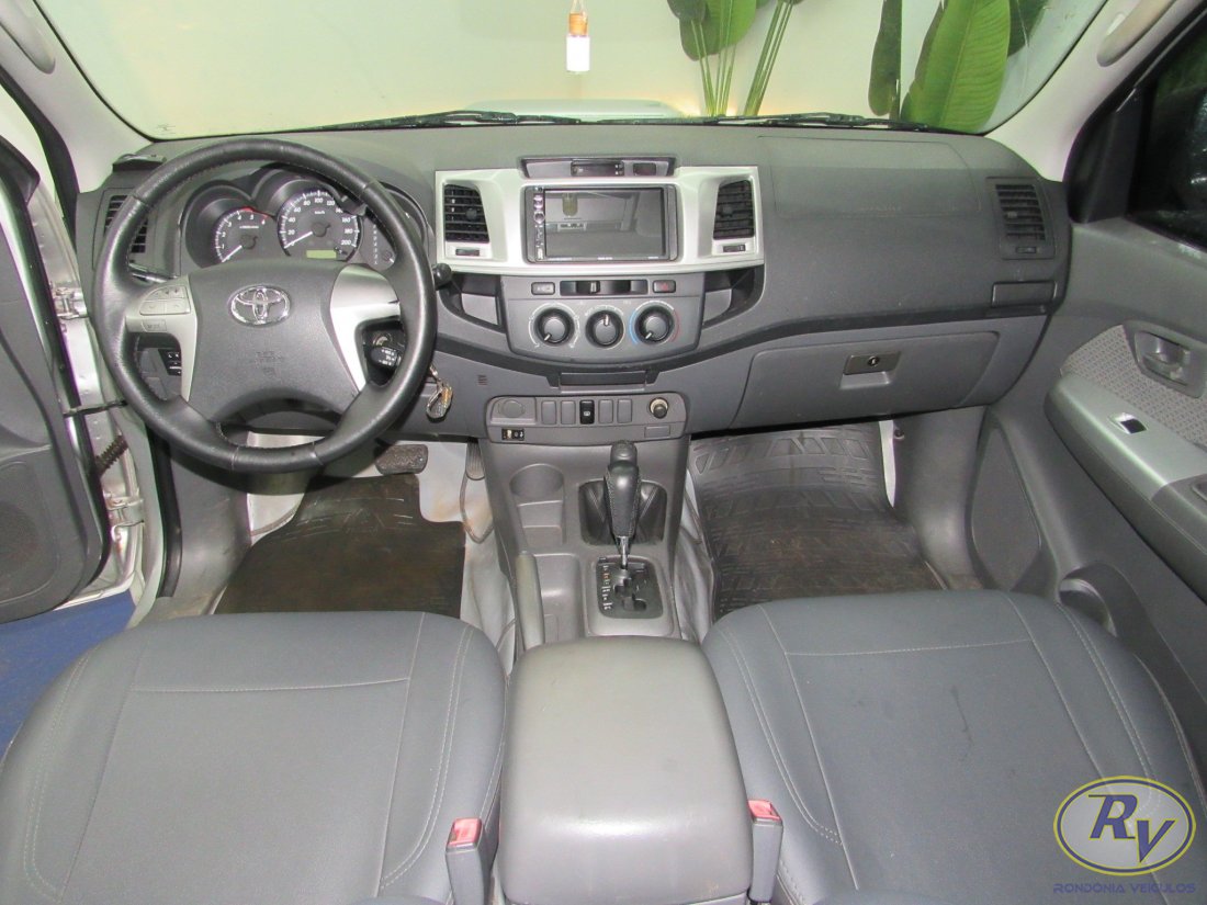 Hilux CD SR 
