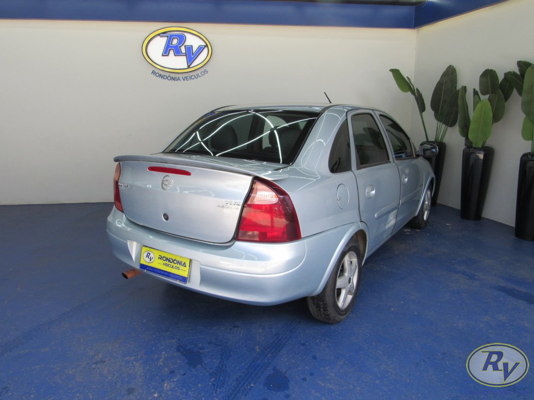 Corsa Sedan Premium