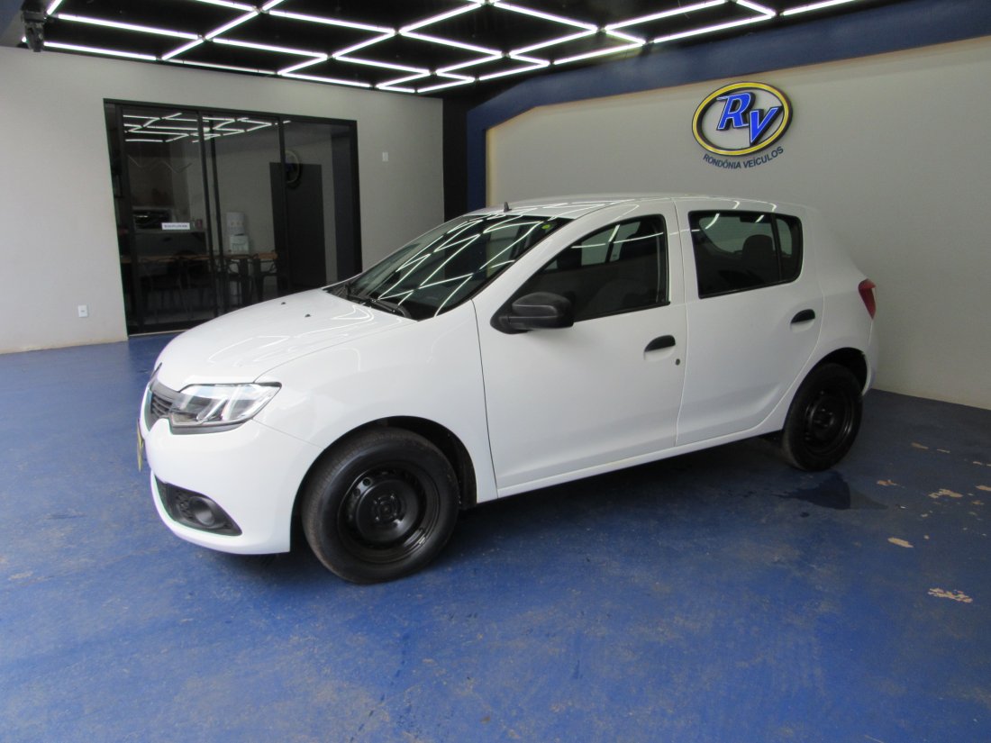 SANDERO Authentique