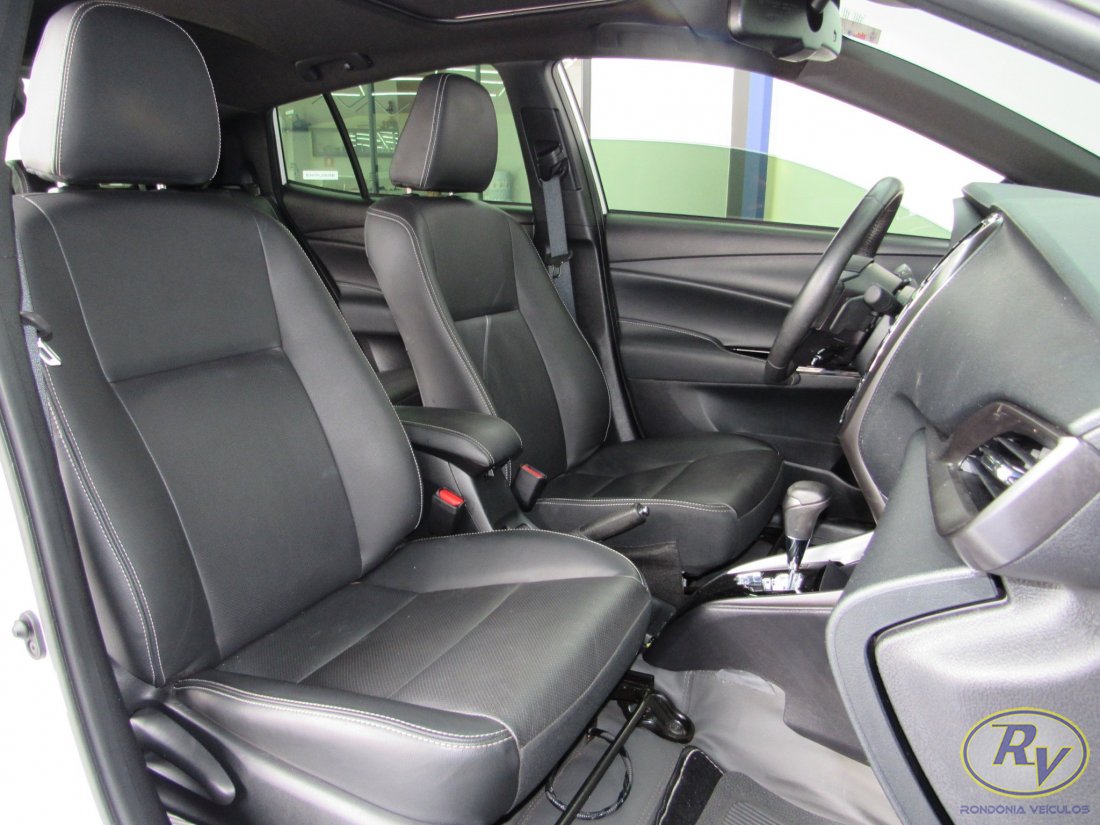 Yaris XLS