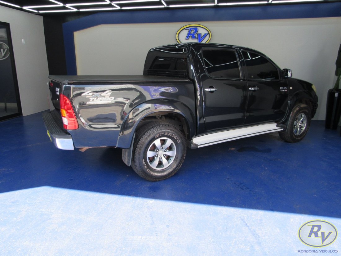 HILUX  CD SRV 4X4