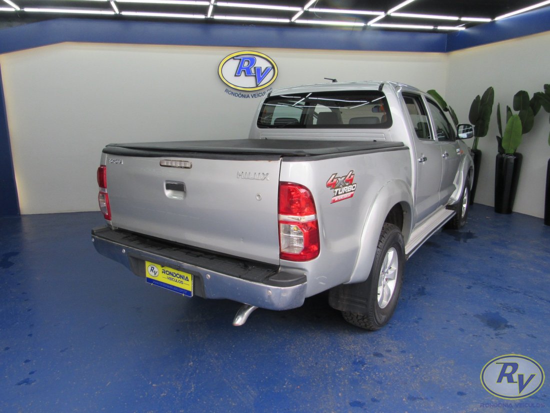 Hilux CD STD