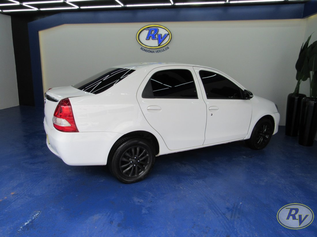 Etios XLS