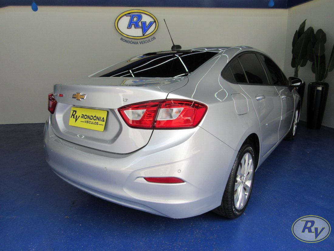 Cruze LT