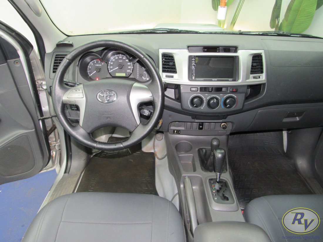 Hilux CD SR 