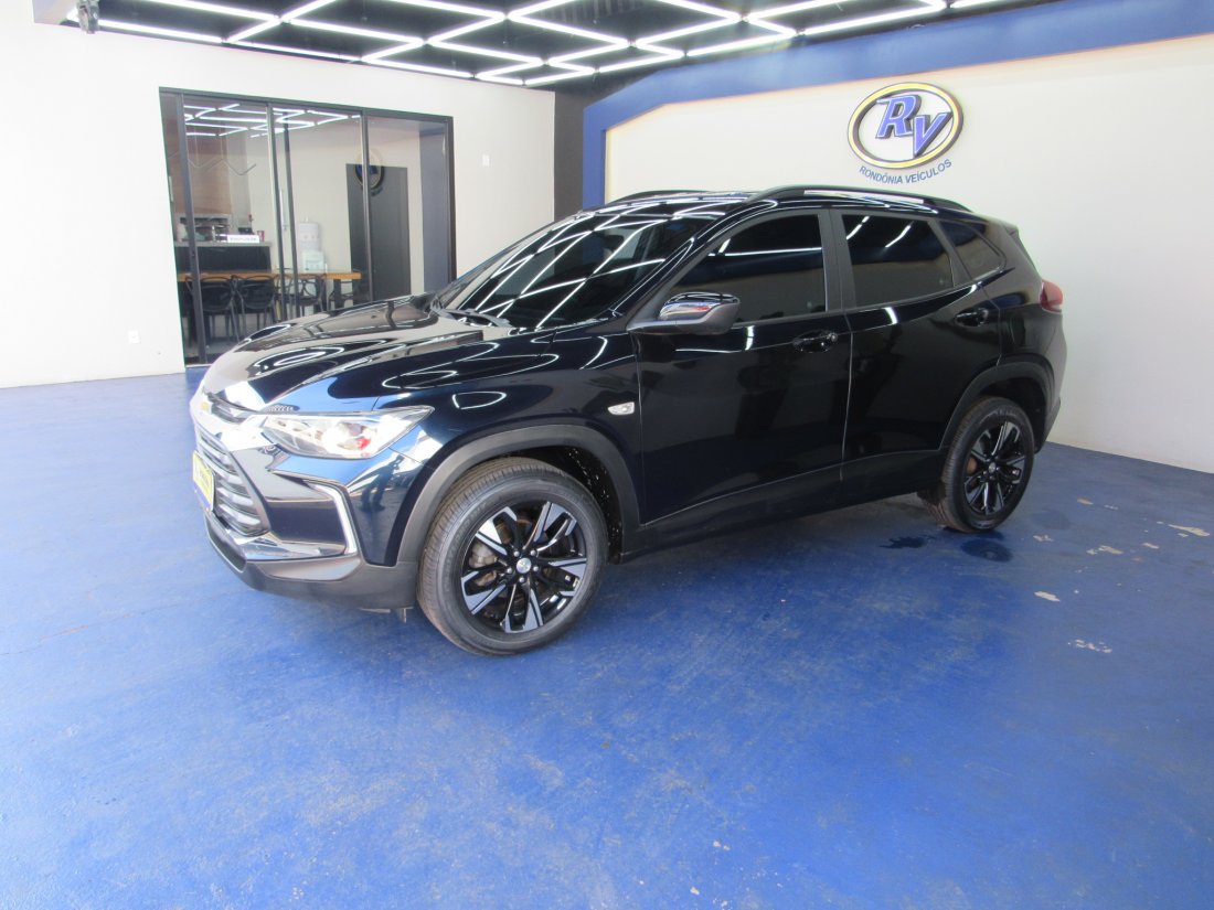 TRACKER LT